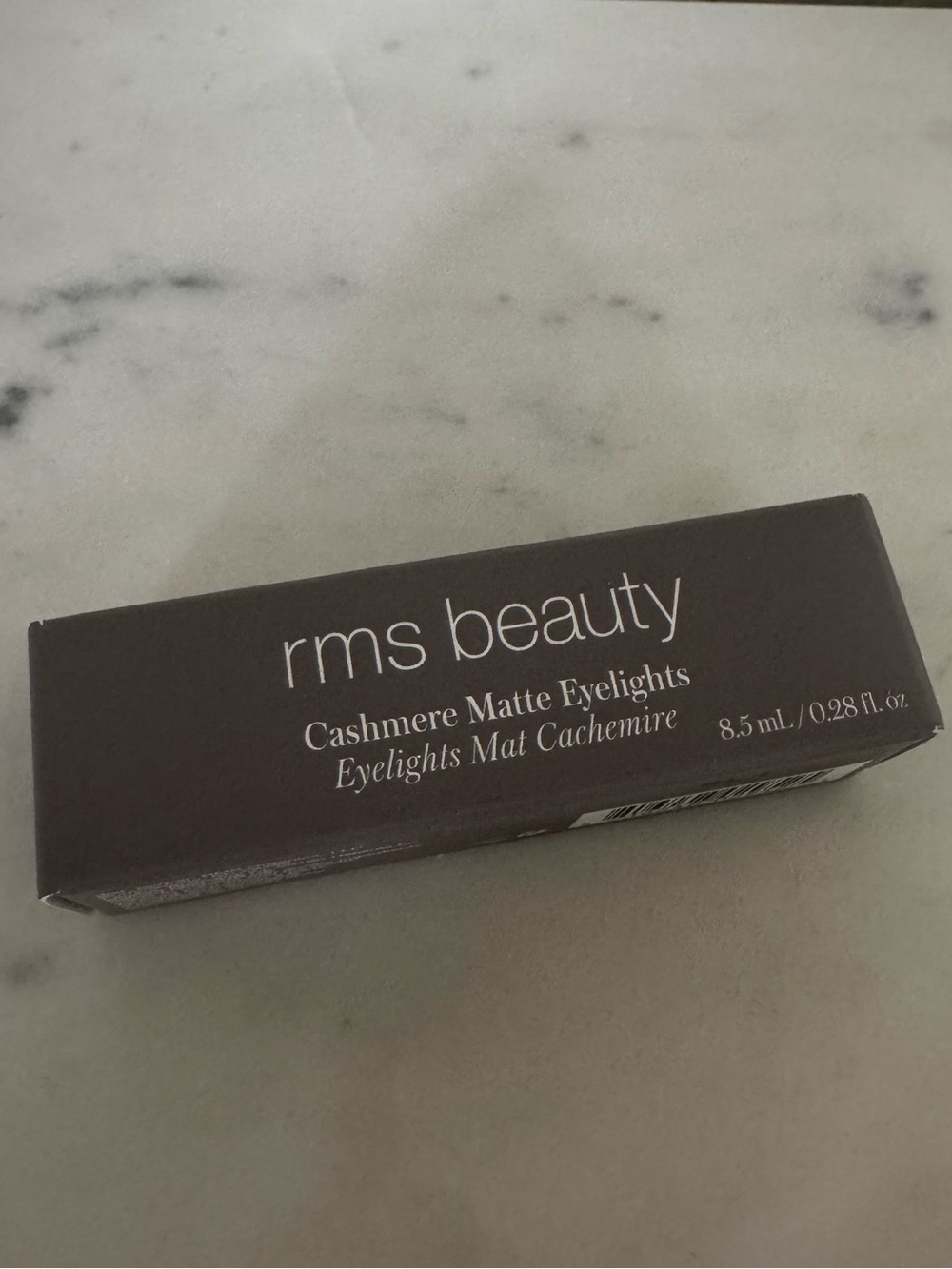 rms beauty Cashmere Matte Eyelights